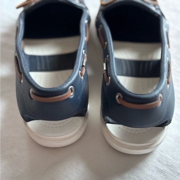 Women’s Crocs Beach Line Hybrid Boat Shoes Navy Blue &White Rubber Size 9W - Picture 3 of 12
